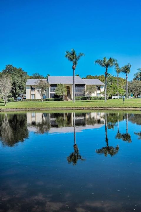 Active With Contract: $199,999 (2 beds, 2 baths, 1041 Square Feet)