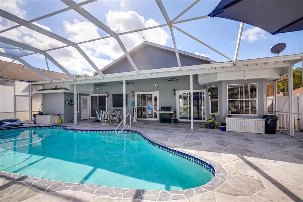 待售: $485,000 (3 贝兹, 3 浴室, 1586 平方英尺)