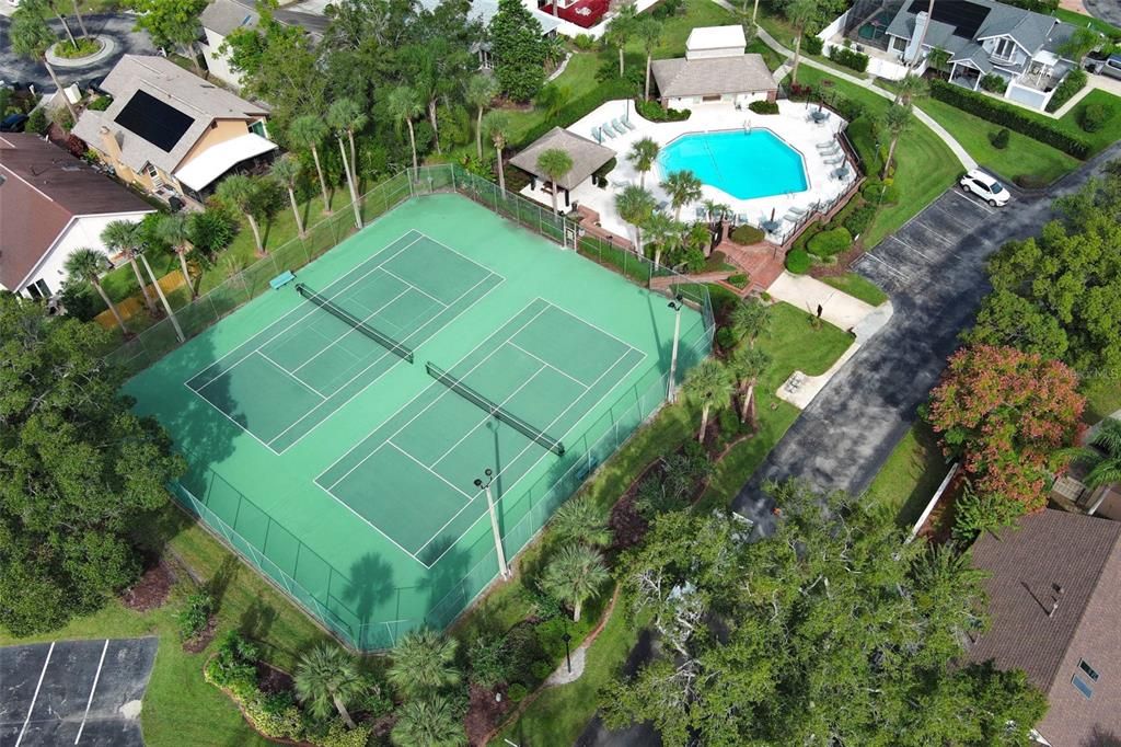 Active With Contract: $350,000 (3 beds, 2 baths, 1492 Square Feet)