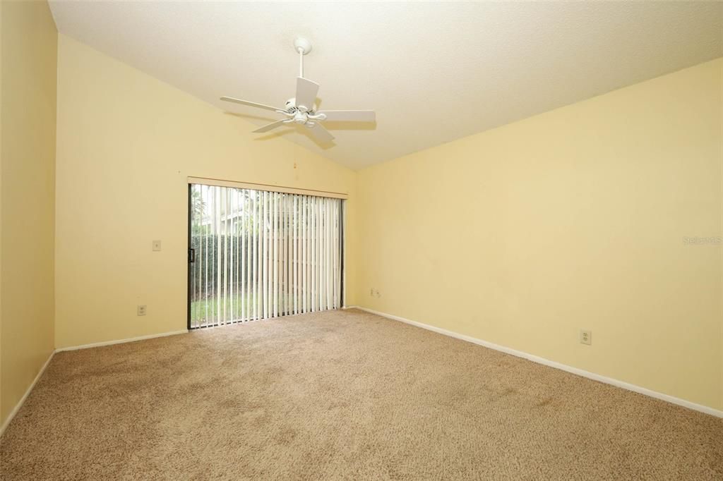 Active With Contract: $350,000 (3 beds, 2 baths, 1492 Square Feet)