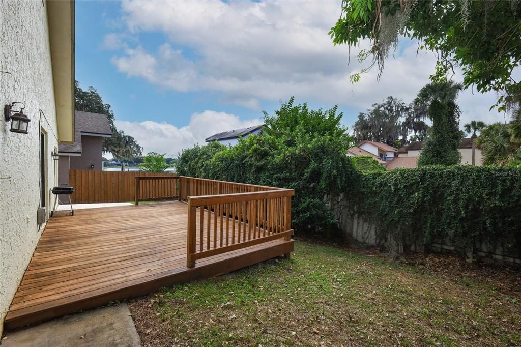 Active With Contract: $350,000 (3 beds, 2 baths, 1492 Square Feet)