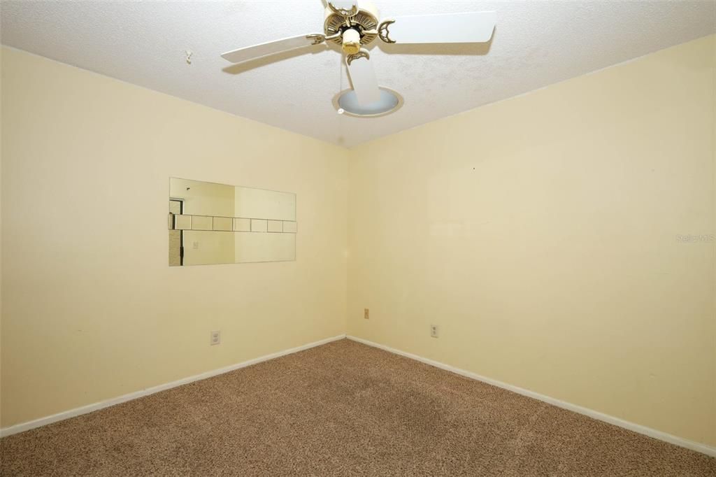 Active With Contract: $350,000 (3 beds, 2 baths, 1492 Square Feet)