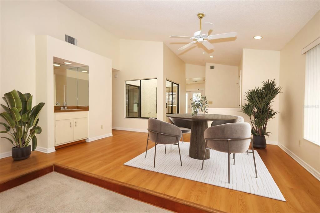 Active With Contract: $350,000 (3 beds, 2 baths, 1492 Square Feet)