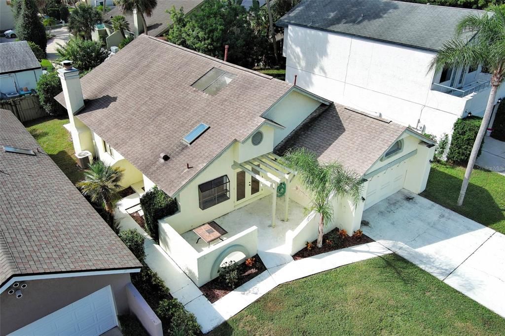 Active With Contract: $350,000 (3 beds, 2 baths, 1492 Square Feet)