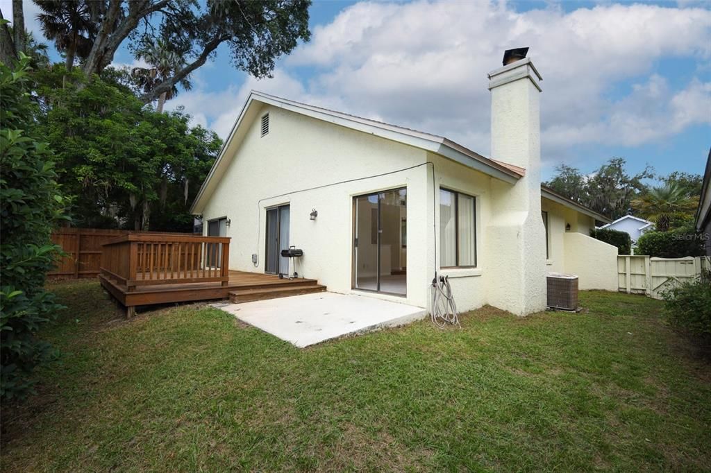 Active With Contract: $350,000 (3 beds, 2 baths, 1492 Square Feet)