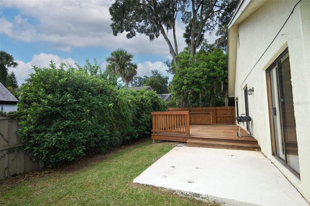 Active With Contract: $350,000 (3 beds, 2 baths, 1492 Square Feet)