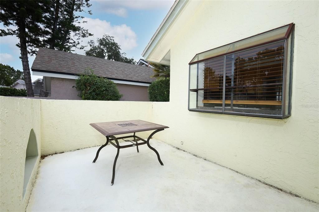 Active With Contract: $350,000 (3 beds, 2 baths, 1492 Square Feet)