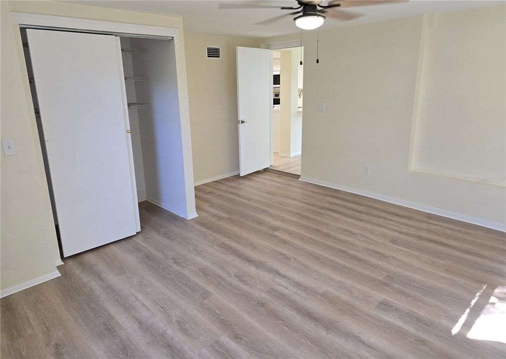 For Sale: $229,900 (3 beds, 2 baths, 1624 Square Feet)