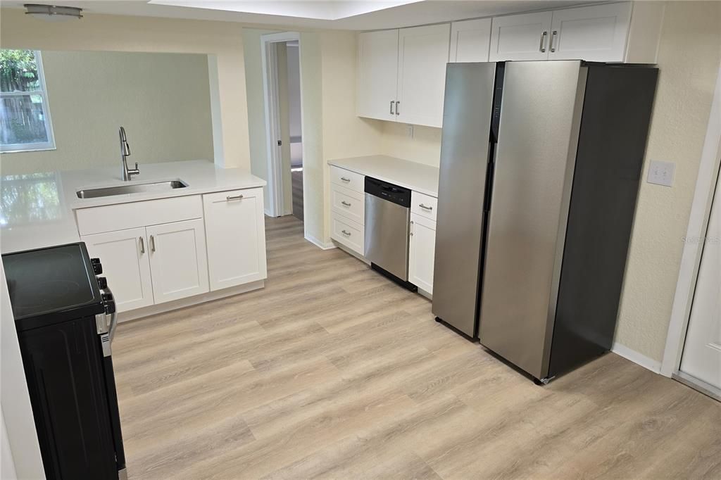 For Sale: $229,900 (3 beds, 2 baths, 1624 Square Feet)