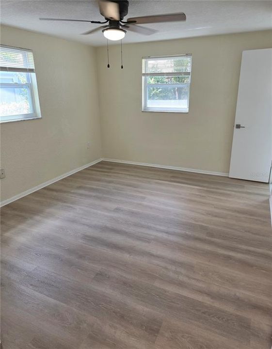 For Sale: $229,900 (3 beds, 2 baths, 1624 Square Feet)