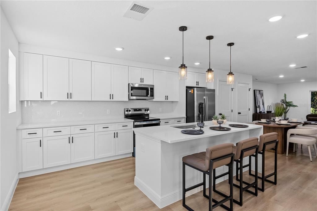 For Sale: $395,000 (3 beds, 2 baths, 1428 Square Feet)