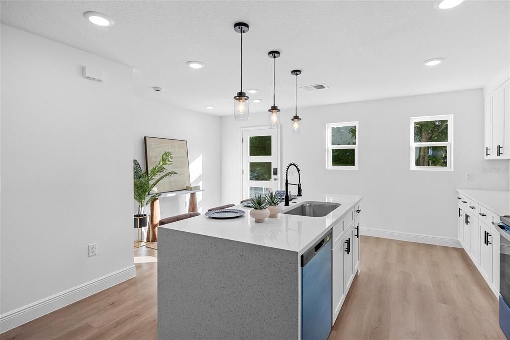 For Sale: $395,000 (3 beds, 2 baths, 1428 Square Feet)