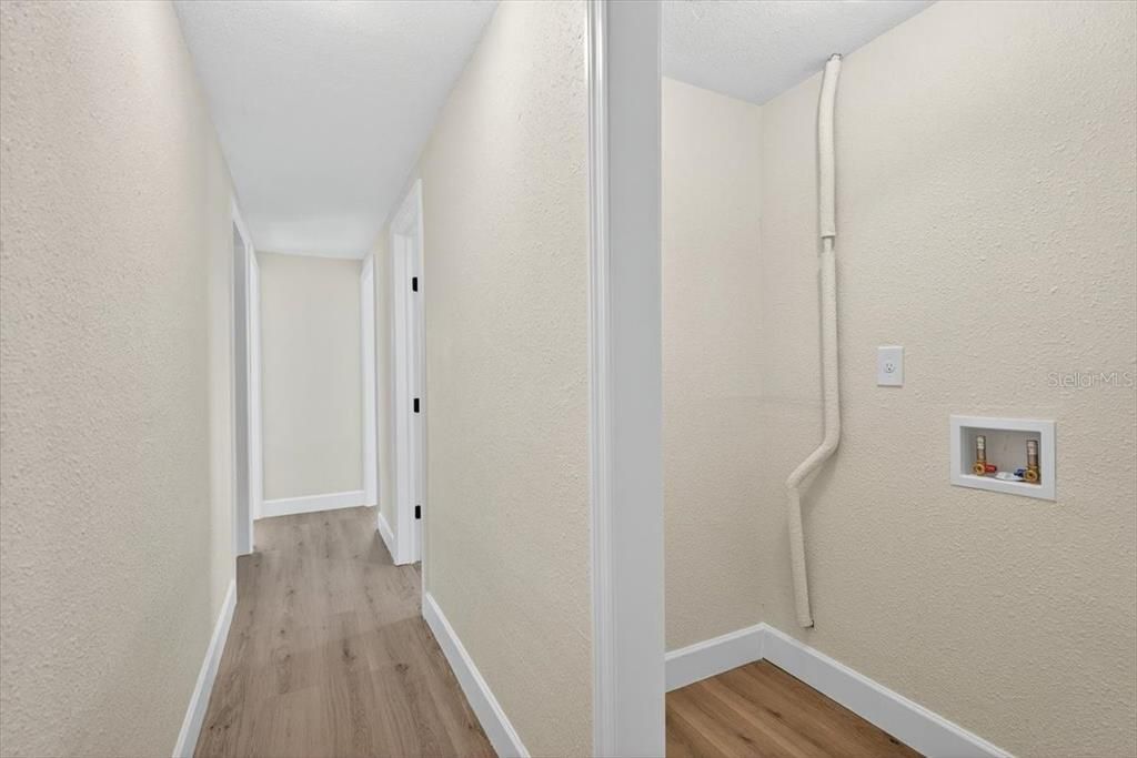 For Rent: $1,899 (3 beds, 2 baths, 1695 Square Feet)