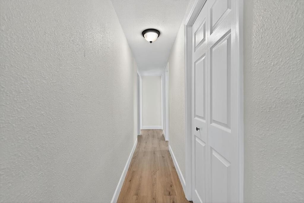 For Rent: $1,899 (3 beds, 2 baths, 1695 Square Feet)