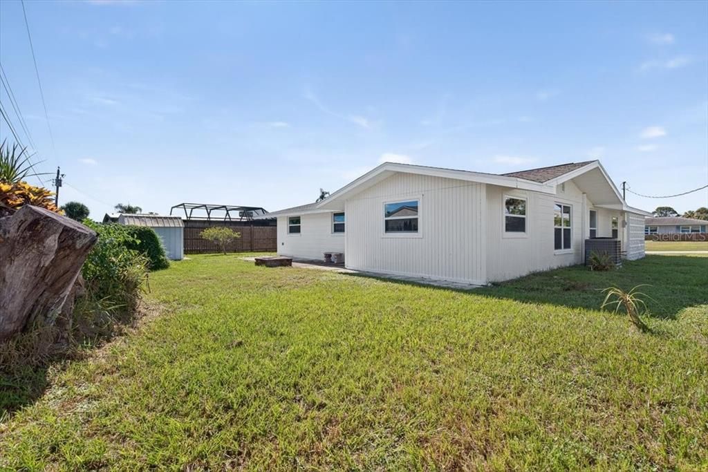 For Rent: $1,899 (3 beds, 2 baths, 1695 Square Feet)