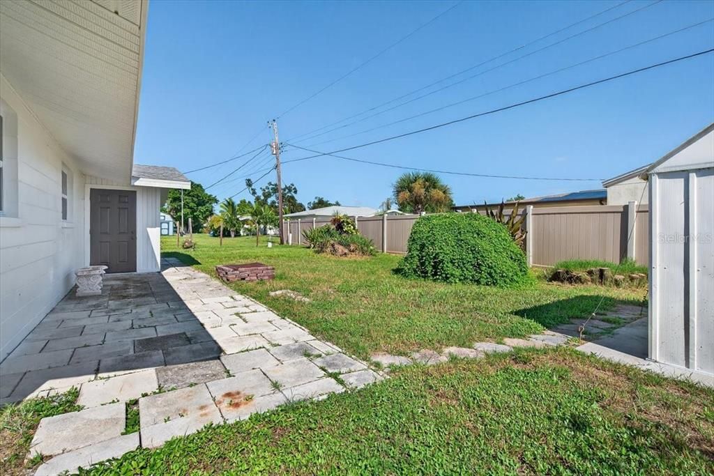 For Rent: $1,899 (3 beds, 2 baths, 1695 Square Feet)