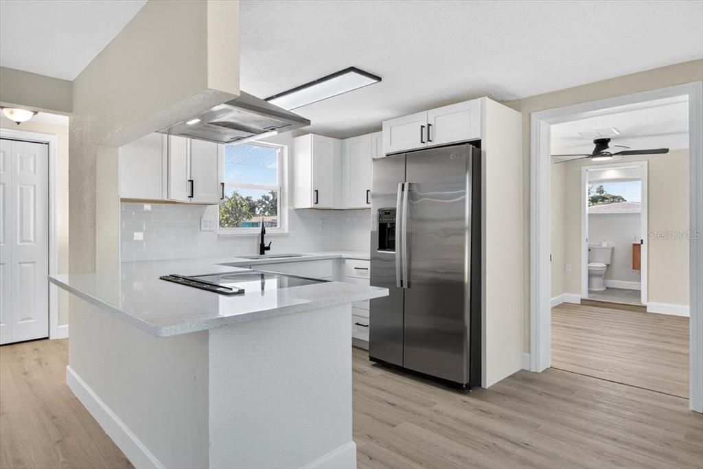 For Rent: $1,899 (3 beds, 2 baths, 1695 Square Feet)