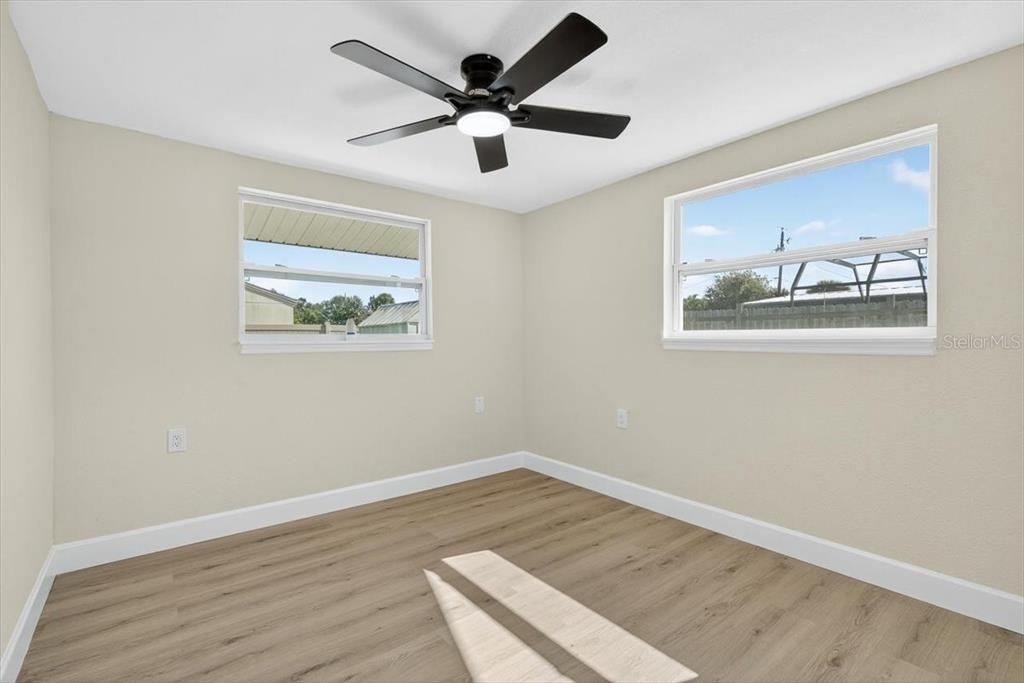 For Rent: $1,899 (3 beds, 2 baths, 1695 Square Feet)