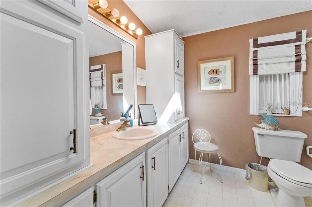 En Venta: $275,000 (2 camas, 2 baños, 1431 Pies cuadrados)