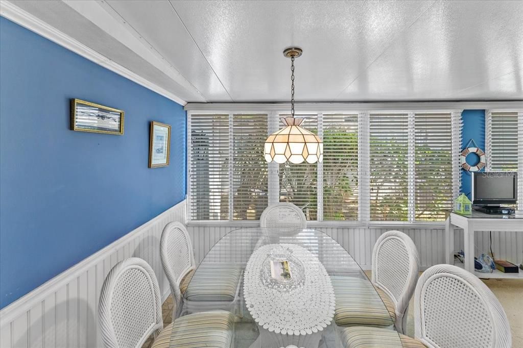 En Venta: $275,000 (2 camas, 2 baños, 1431 Pies cuadrados)