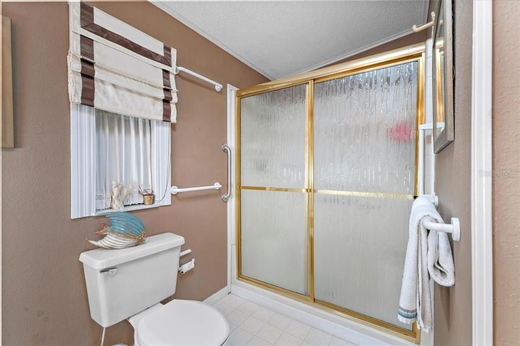 En Venta: $275,000 (2 camas, 2 baños, 1431 Pies cuadrados)