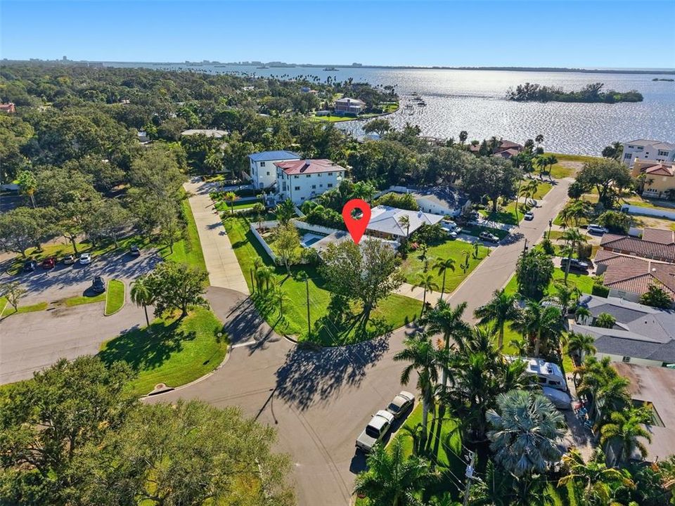 For Sale: $774,900 (3 beds, 2 baths, 1929 Square Feet)