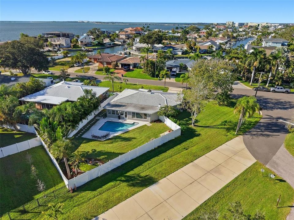 For Sale: $774,900 (3 beds, 2 baths, 1929 Square Feet)