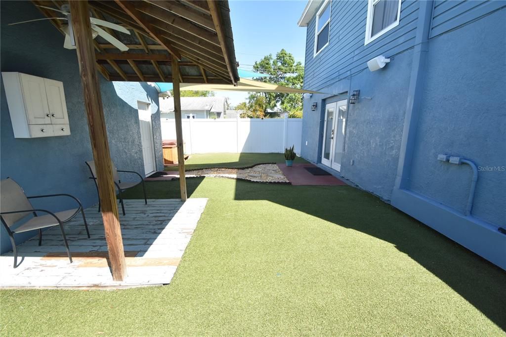 На продажу: $699,900 (5 спален, 3 ванн, 2570 Квадратных фут)