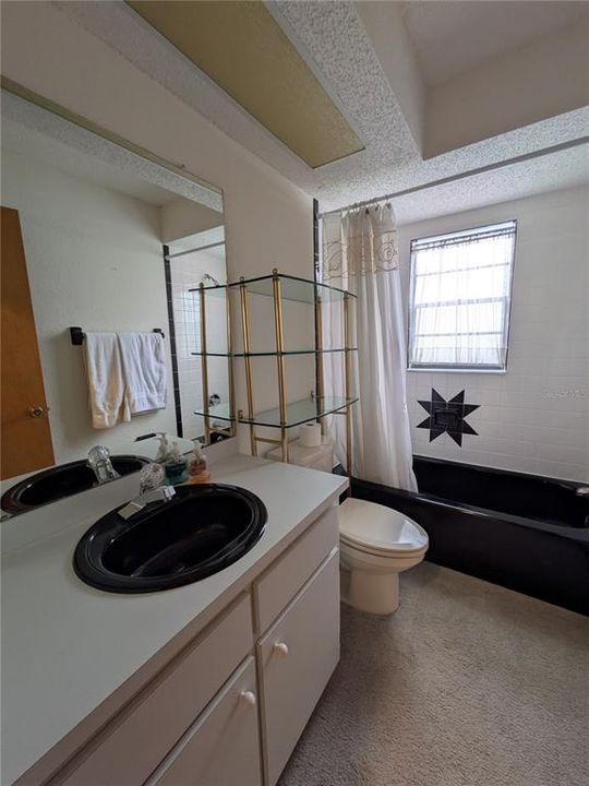 For Sale: $259,900 (3 beds, 2 baths, 1829 Square Feet)