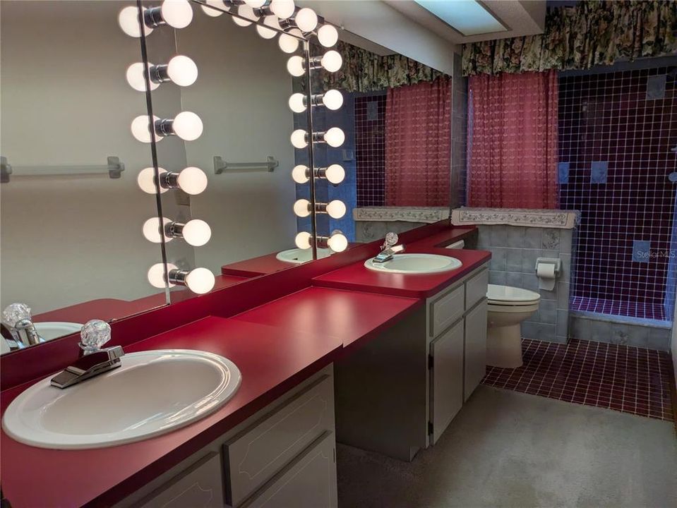 For Sale: $259,900 (3 beds, 2 baths, 1829 Square Feet)