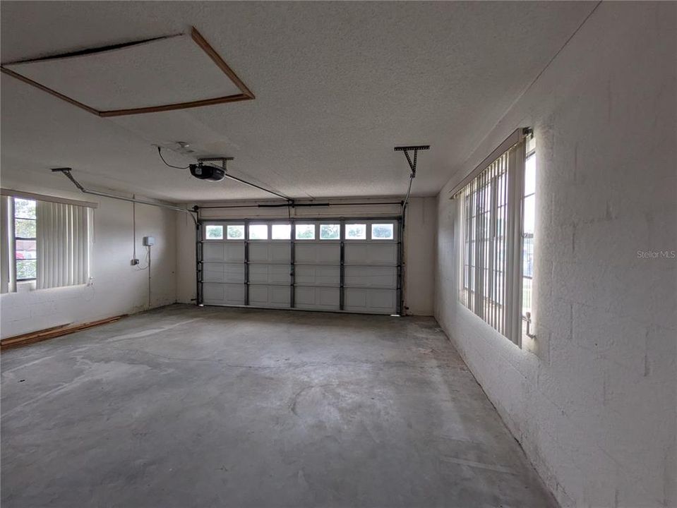 For Sale: $259,900 (3 beds, 2 baths, 1829 Square Feet)