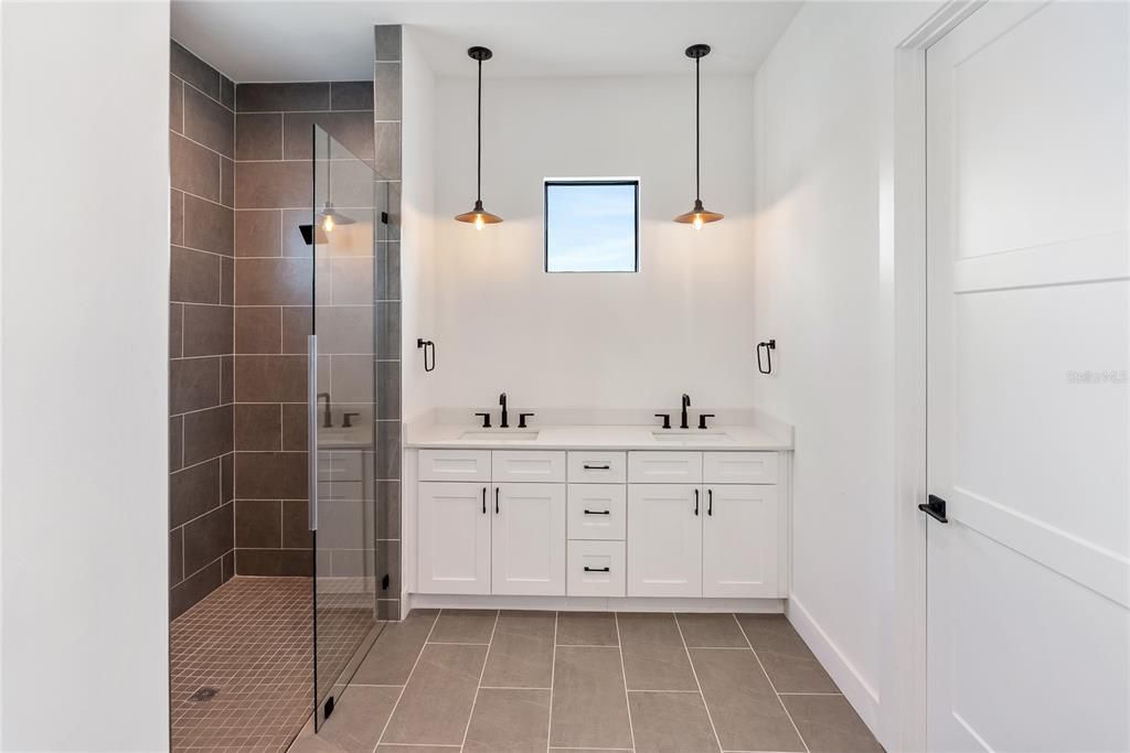 На продажу: $4,995,000 (4 спален, 4 ванн, 4106 Квадратных фут)