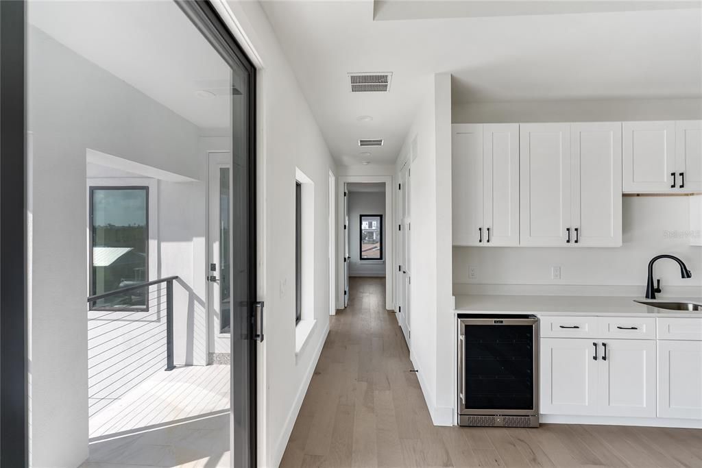 На продажу: $4,995,000 (4 спален, 4 ванн, 4106 Квадратных фут)