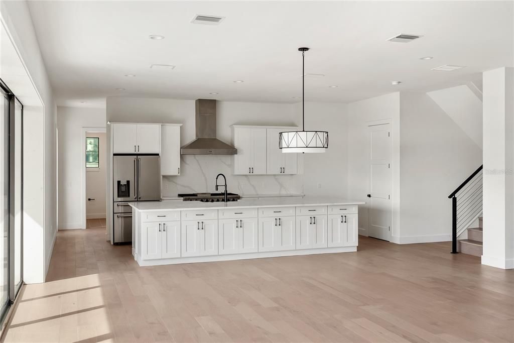 На продажу: $4,995,000 (4 спален, 4 ванн, 4106 Квадратных фут)