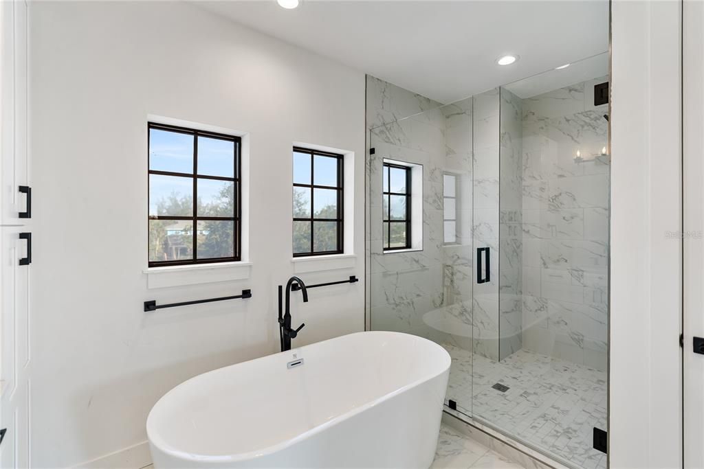 На продажу: $4,995,000 (4 спален, 4 ванн, 4106 Квадратных фут)