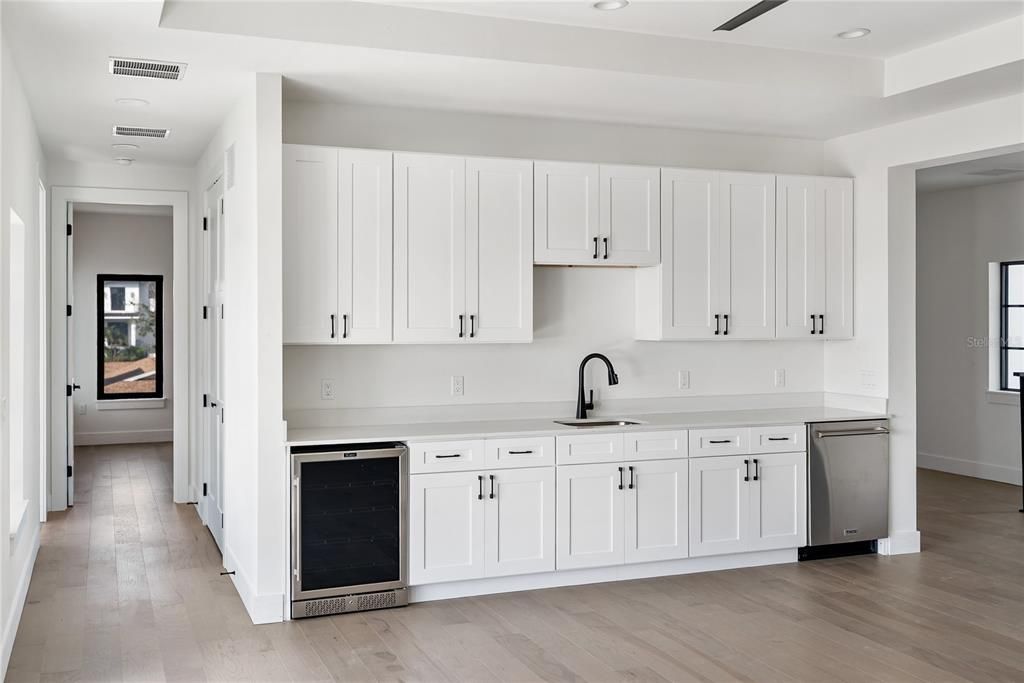 На продажу: $4,995,000 (4 спален, 4 ванн, 4106 Квадратных фут)