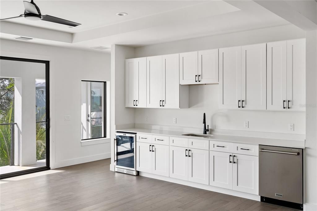 На продажу: $4,995,000 (4 спален, 4 ванн, 4106 Квадратных фут)