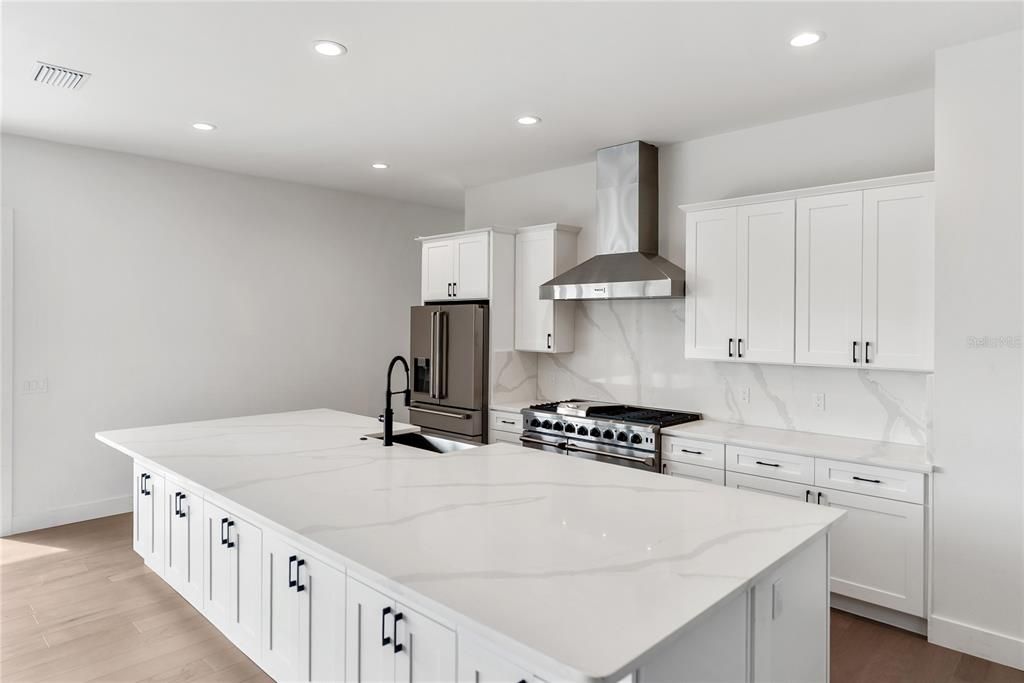 На продажу: $4,995,000 (4 спален, 4 ванн, 4106 Квадратных фут)