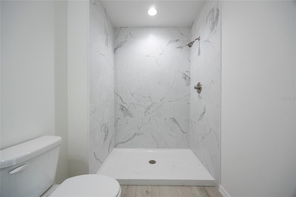 En Venta: $249,900 (3 camas, 2 baños, 1287 Pies cuadrados)