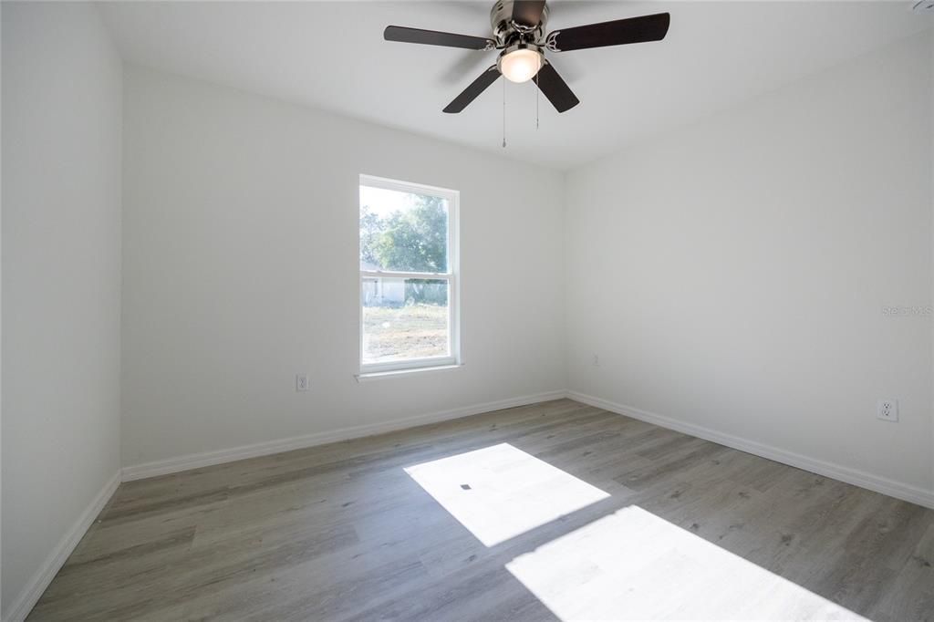 En Venta: $249,900 (3 camas, 2 baños, 1287 Pies cuadrados)