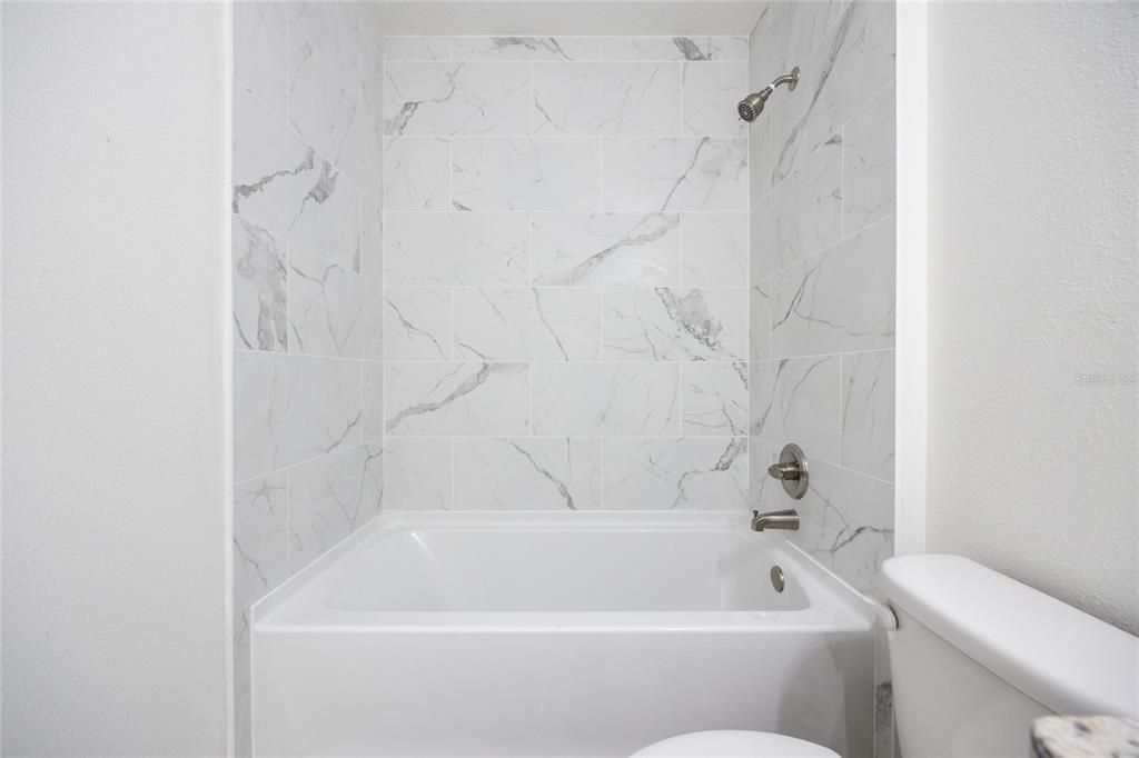 En Venta: $249,900 (3 camas, 2 baños, 1287 Pies cuadrados)