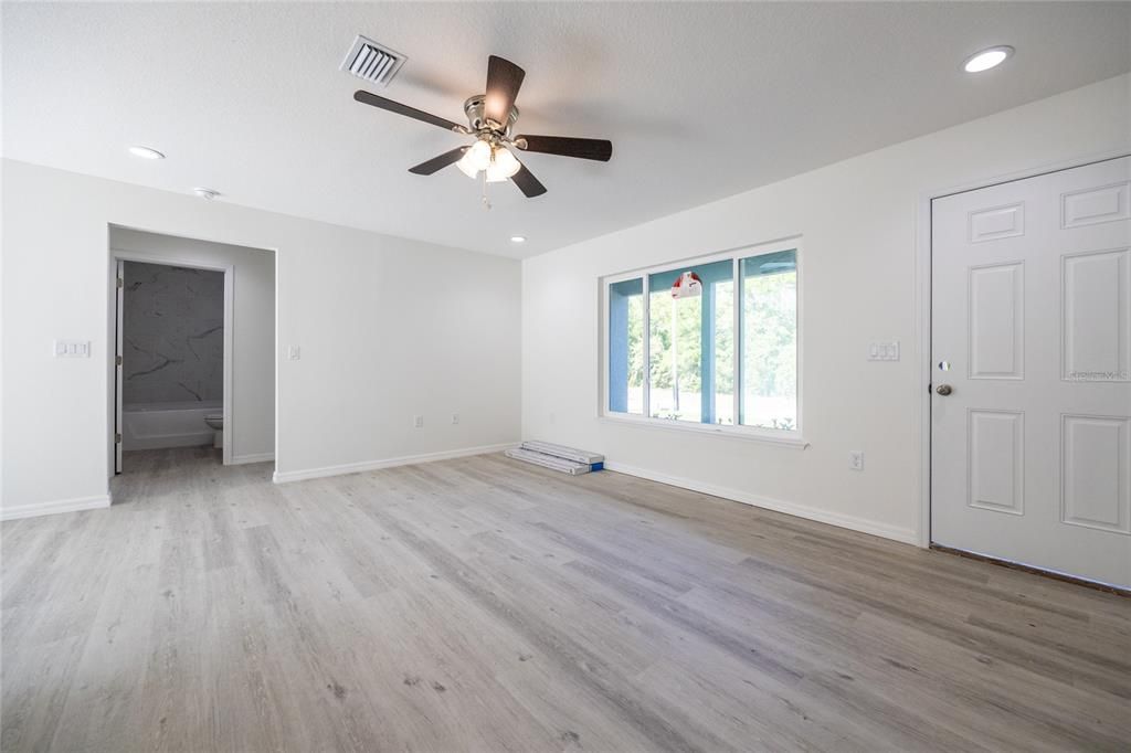 En Venta: $249,900 (3 camas, 2 baños, 1287 Pies cuadrados)