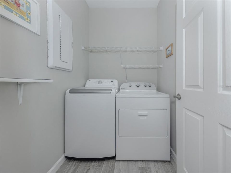 For Sale: $339,000 (2 beds, 2 baths, 1434 Square Feet)