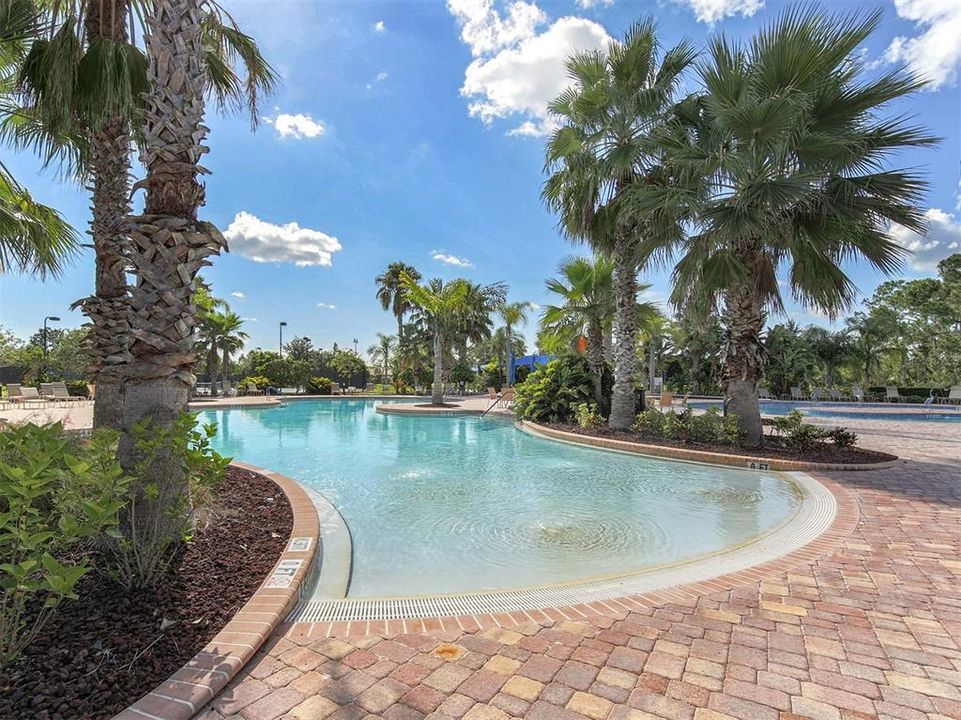 For Sale: $339,000 (2 beds, 2 baths, 1434 Square Feet)