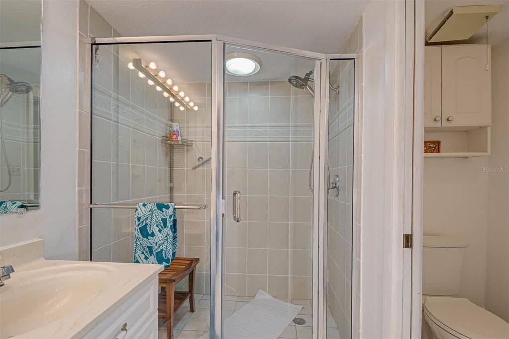 На продажу: $169,000 (1 спален, 1 ванн, 1076 Квадратных фут)