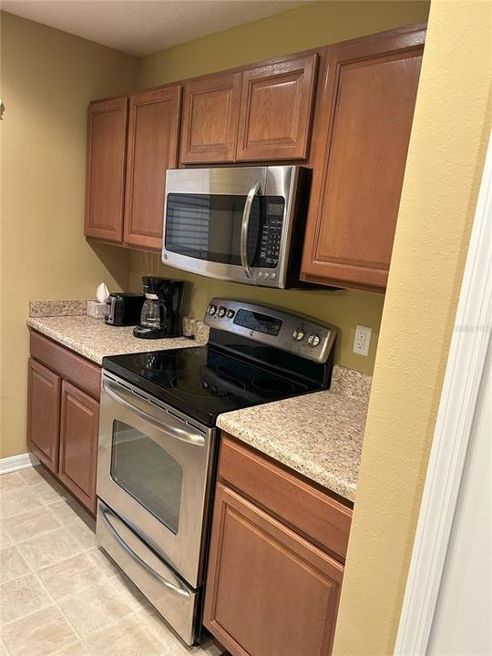 For Sale: $299,000 (3 beds, 2 baths, 1670 Square Feet)