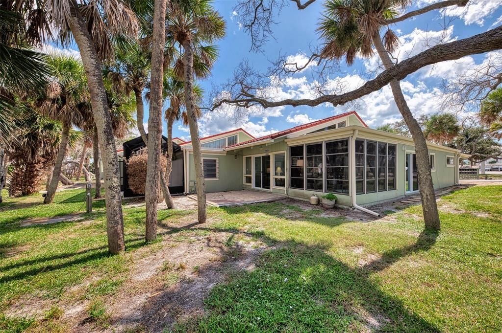 En Venta: $325,000 (2 camas, 2 baños, 1068 Pies cuadrados)