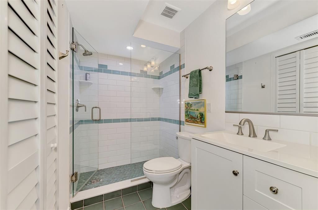 En Venta: $325,000 (2 camas, 2 baños, 1068 Pies cuadrados)