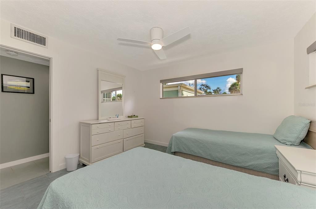 En Venta: $325,000 (2 camas, 2 baños, 1068 Pies cuadrados)