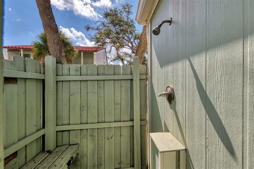 En Venta: $325,000 (2 camas, 2 baños, 1068 Pies cuadrados)